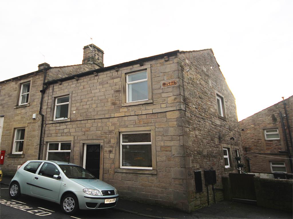 2 bedroom flat To Let in Barnoldswick - Main Image